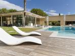 Luxury Villa with Indoor & Outdoor Pools near Montpellier. 6 bedrooms to sleep 12 (MONT193GN)