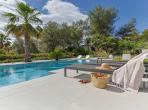 Luxury Villa with Indoor & Outdoor Pools near Montpellier. 6 bedrooms to sleep 12 (MONT193GN)