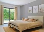 Luxury Villa with Indoor & Outdoor Pools near Montpellier. 6 bedrooms to sleep 12 (MONT193GN)
