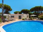 Luxury 4 bedroom holiday villa with private pool in Algarve Portugal (PV3029)