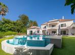 Luxury 5 bedroom holiday villa with private pool in Algarve Portugal (PV3031)
