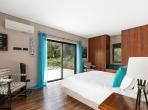 Luxury 5 bedroom holiday villa with private pool in Algarve Portugal (PV3031)