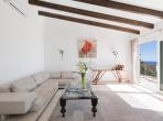 Luxury 4 bedroom holiday villa with private pool in Mallorca Spain (PV2962)