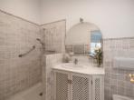 Luxury 4 bedroom holiday villa with private pool in Mallorca Spain (PV2962)