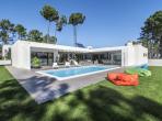 Luxury 4 bedroom holiday villa with private pool in Lisbon & coast Portugal (PV3032)
