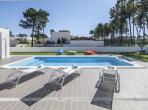 Luxury 4 bedroom holiday villa with private pool in Lisbon & coast Portugal (PV3032)