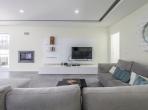 Luxury 4 bedroom holiday villa with private pool in Lisbon & coast Portugal (PV3032)