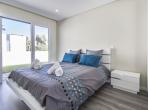Luxury 4 bedroom holiday villa with private pool in Lisbon & coast Portugal (PV3032)