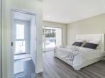 Luxury 4 bedroom holiday villa with private pool in Lisbon & coast Portugal (PV3032)