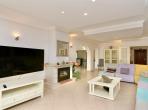 Luxury 4 bedroom holiday villa with private pool in Algarve Portugal (PV1154)