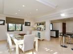 Luxury 4 bedroom holiday villa with private pool in Algarve Portugal (PV1154)