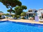 Luxury 4 bedroom holiday villa with private pool in Algarve Portugal (PV1154)