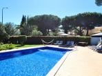 Luxury 4 bedroom holiday villa with private pool in Algarve Portugal (PV1154)