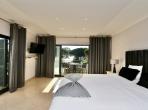 Luxury 4 bedroom holiday villa with private pool in Algarve Portugal (PV1154)
