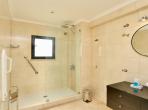 Luxury 4 bedroom holiday villa with private pool in Algarve Portugal (PV1154)