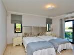 Luxury 4 bedroom holiday villa with private pool in Algarve Portugal (PV1154)