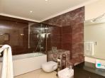 Luxury 4 bedroom holiday villa with private pool in Algarve Portugal (PV1154)