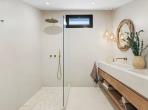 Luxury 6 bedroom holiday villa with private pool in Costa del Sol Spain (PV3033)