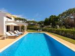 Luxury 4 bedroom holiday villa with private pool in Algarve Portugal (PV3035)