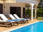 Luxury 4 bedroom holiday villa with private pool in Algarve Portugal (PV3035)