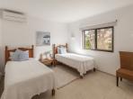 Luxury 4 bedroom holiday villa with private pool in Algarve Portugal (PV3035)