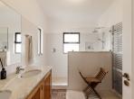 Luxury 4 bedroom holiday villa with private pool in Algarve Portugal (PV3035)