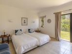 Luxury 4 bedroom holiday villa with private pool in Algarve Portugal (PV3035)