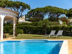 Luxury 4 bedroom holiday villa with private pool in Algarve Portugal (PV3035)