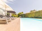 Luxury 5 bedroom holiday villa with private pool in Lisbon & coast Portugal (PV3036)