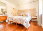 Luxury 5 bedroom holiday villa with private pool in Lisbon & coast Portugal (PV3036)
