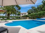 Luxury 4 bedroom holiday villa with private pool in Algarve Portugal (PV3037)