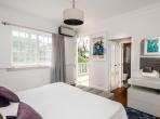 Luxury 4 bedroom holiday villa with private pool in Algarve Portugal (PV3037)