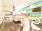 Luxury 3 bedroom holiday villa with private pool in Lisbon & coast Portugal (PV3039)
