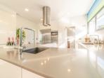 Luxury 3 bedroom holiday villa with private pool in Lisbon & coast Portugal (PV3039)