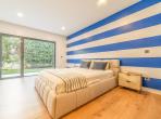 Luxury 3 bedroom holiday villa with private pool in Lisbon & coast Portugal (PV3039)