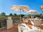 Luxury 5 bedroom holiday villa with private pool in Algarve Portugal (PV3038)