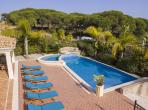 Luxury 4 bedroom holiday villa with private pool in Algarve Portugal (PV452)