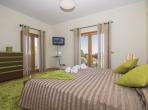 Luxury 4 bedroom holiday villa with private pool in Algarve Portugal (PV452)