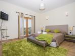 Luxury 4 bedroom holiday villa with private pool in Algarve Portugal (PV452)