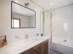 Luxury 4 bedroom holiday villa with private pool in Algarve Portugal (PV452)