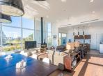 Luxury 5 bedroom holiday villa with private pool in Lisbon & coast Portugal (PV3041)