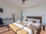 Luxury 5 bedroom holiday villa with private pool in Lisbon & coast Portugal (PV3041)