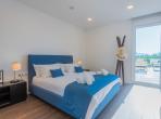 Luxury 5 bedroom holiday villa with private pool in Lisbon & coast Portugal (PV3041)
