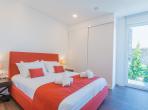 Luxury 5 bedroom holiday villa with private pool in Lisbon & coast Portugal (PV3041)