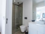Luxury 5 bedroom holiday villa with private pool in Lisbon & coast Portugal (PV3041)